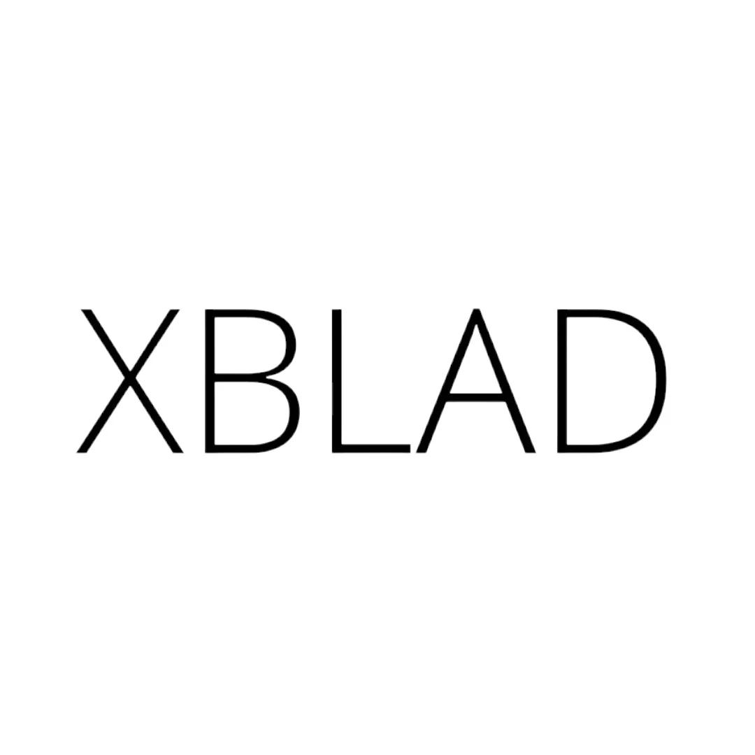 عدسات XBLAD الملونة والطبية – زووم للبصريات